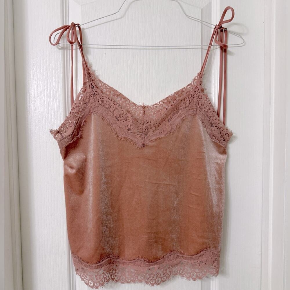 Chelsea and Violet Rose gold lace bow velvet blouse size XS